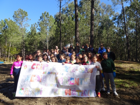 Avelaíña e CEIP da Cruz, unidos.