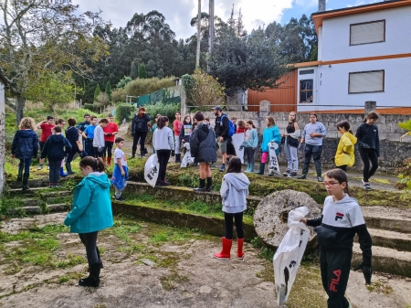 Viveiro defiende su entorno medioambiental