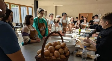 Los jóvenes ahondan en el compromiso ambiental y social en Horta Daterra