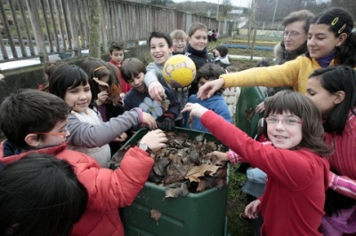 Os estudantes Voz Natura practican a regra das 3 erres